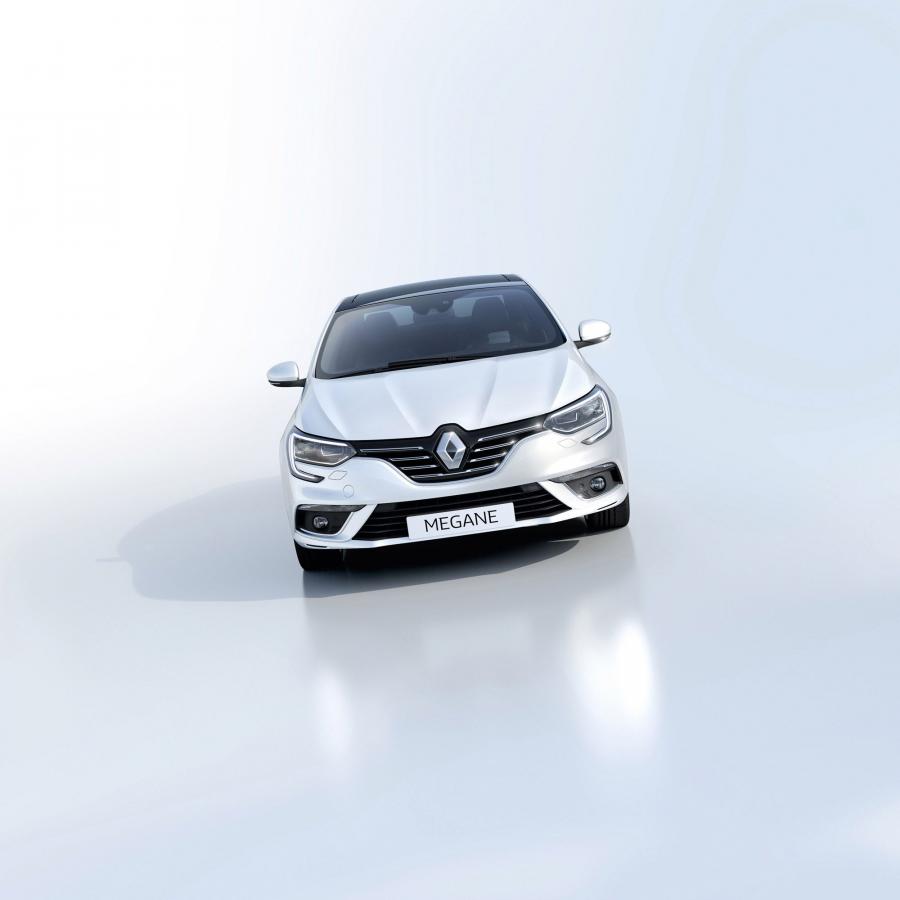  Renault Megane Grand Coupe 2016 года  (фото 2 из 19)